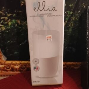Ellie Aroma Diffuser - White